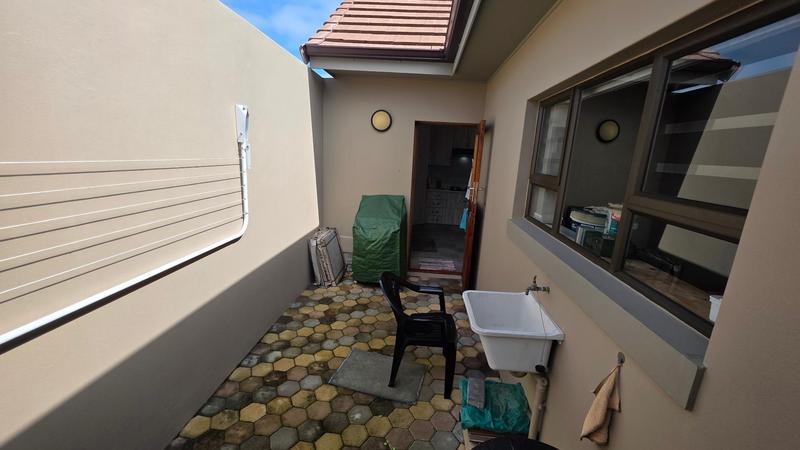 2 Bedroom Property for Sale in Dana Bay Western Cape